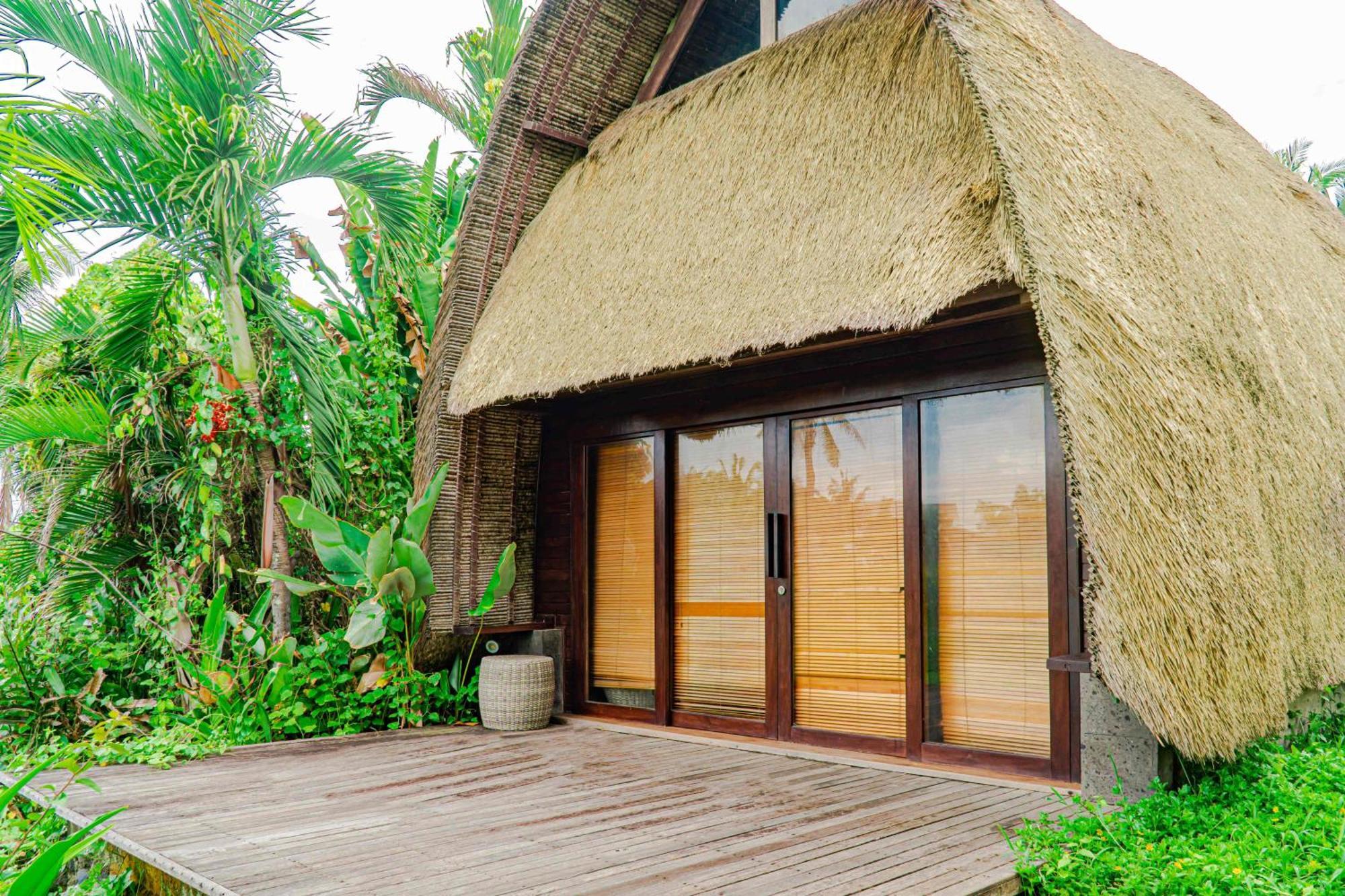 Wyndham Tamansari Jivva Resort Bali Siyut Exterior foto A villa at the resort