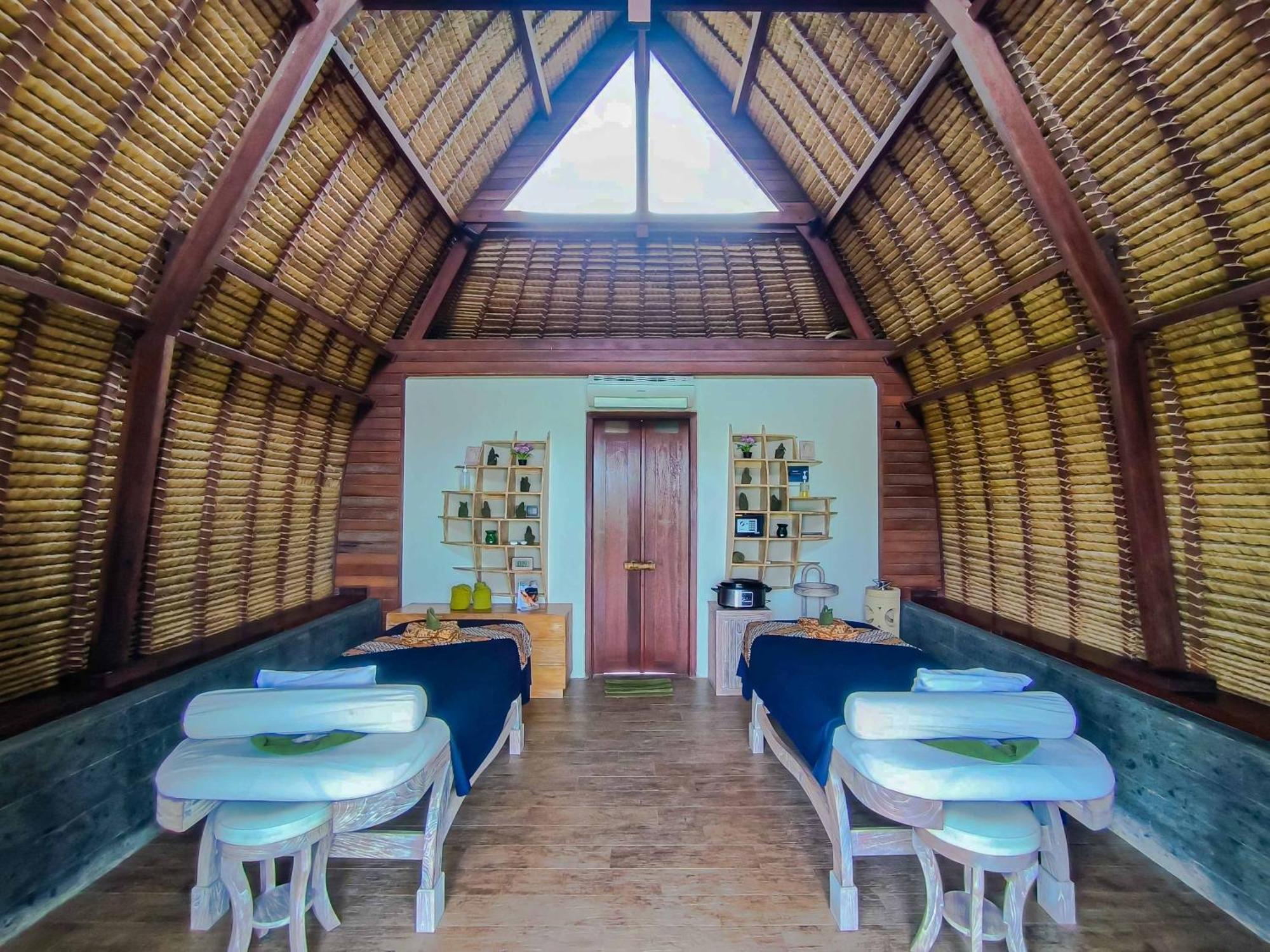 Wyndham Tamansari Jivva Resort Bali Siyut Exterior foto Interior of a bungalow